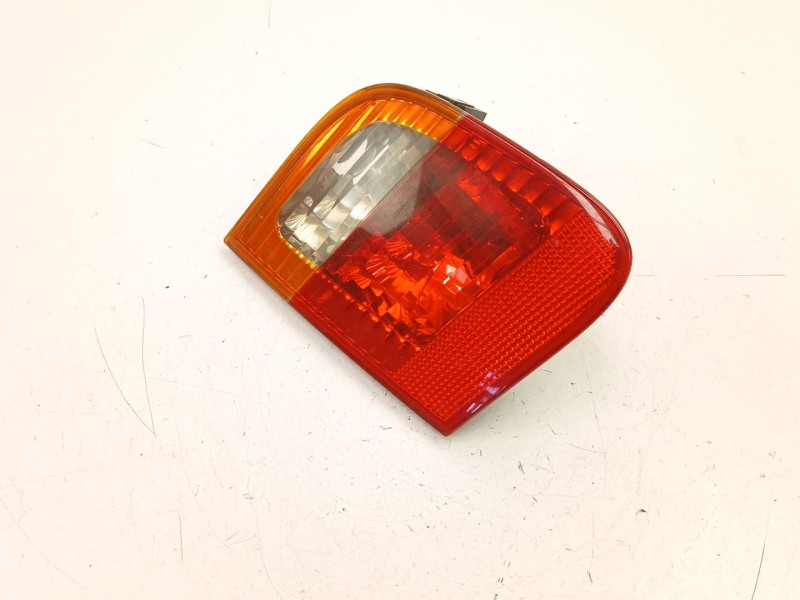 Recambio de piloto porton izquierdo para bmw 3 (e46) 320 d referencia OEM IAM 6907945  