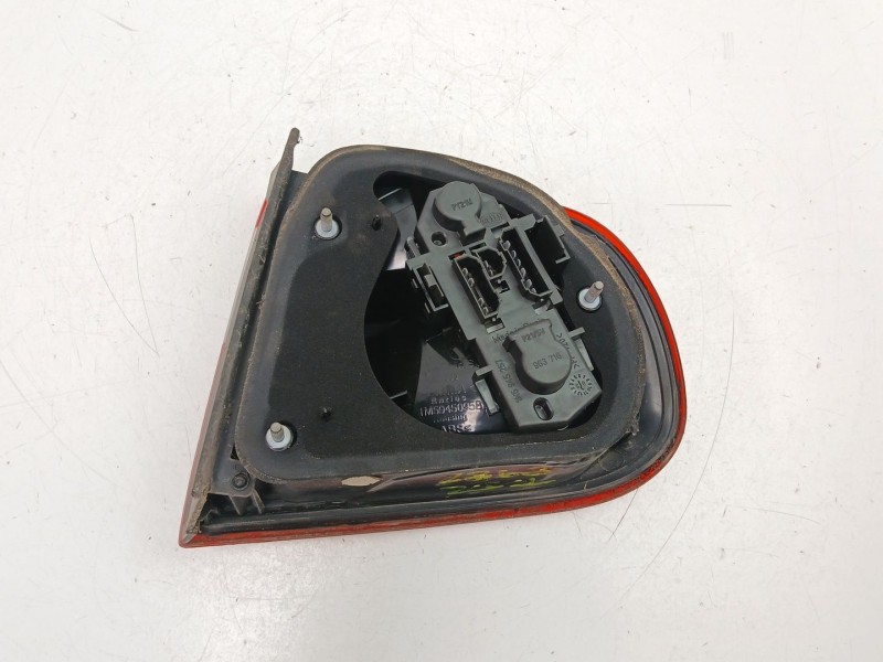 Recambio de piloto trasero izquierdo para seat toledo ii (1m2) 1.6 16v referencia OEM IAM 1M5945095B  