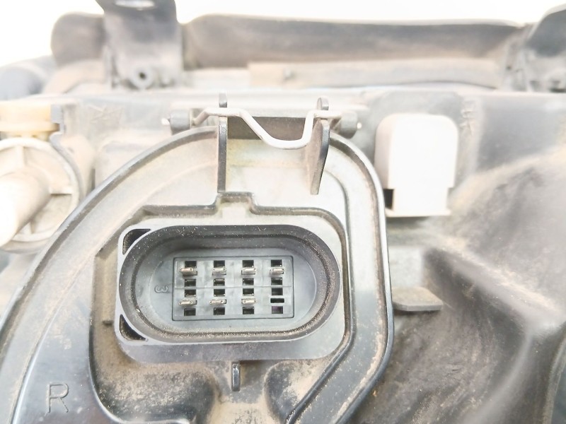 Recambio de faro derecho para audi a4 b5 (8d2) 1.8 t referencia OEM IAM 8D0941004AK 89300381 