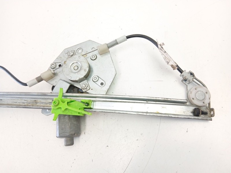 Recambio de elevalunas trasero derecho para bmw 3 (e46) 320 d referencia OEM IAM 51358212100  