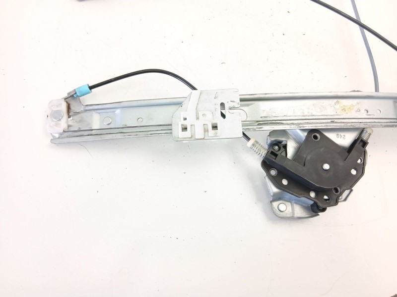 Recambio de elevalunas delantero derecho para bmw 3 (e46) 320 d referencia OEM IAM 51337020660  