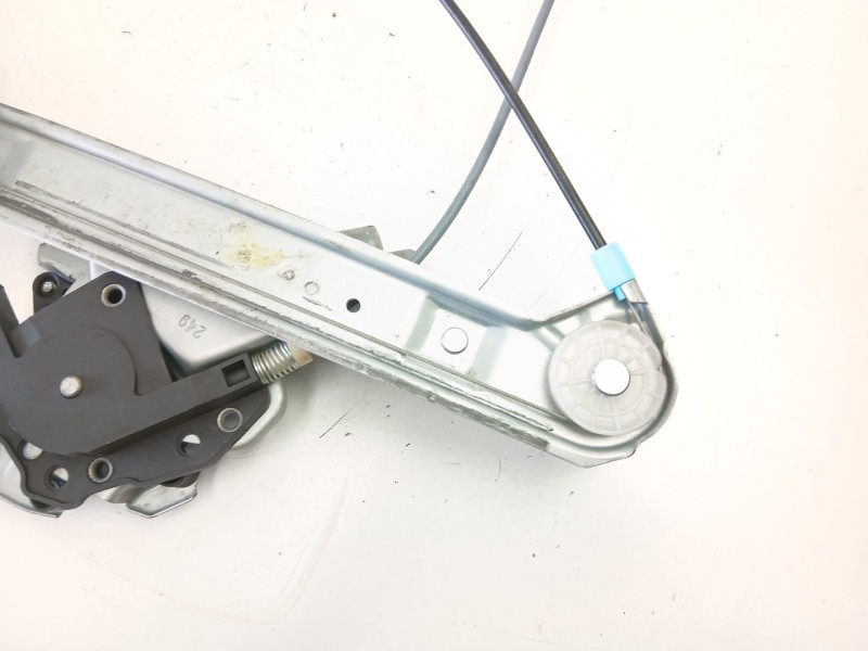 Recambio de elevalunas delantero derecho para bmw 3 (e46) 320 d referencia OEM IAM 51337020660  