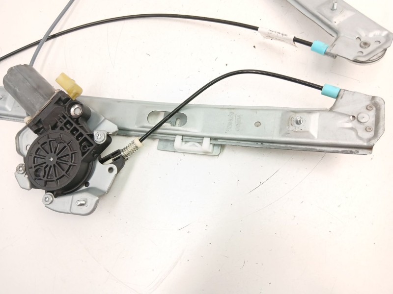 Recambio de elevalunas delantero derecho para bmw 3 (e46) 320 d referencia OEM IAM 51337020660  