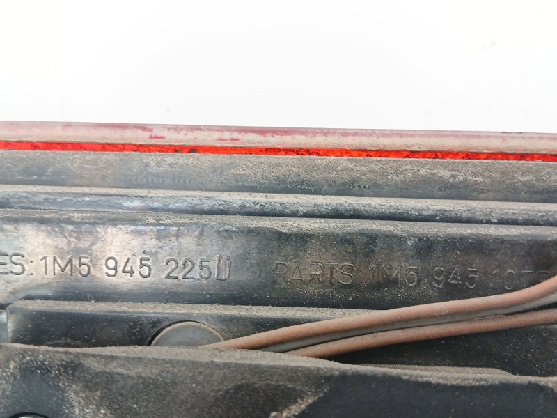 Recambio de piloto trasero central para seat toledo ii (1m2) 1.6 16v referencia OEM IAM 1M5945225  1M5945107