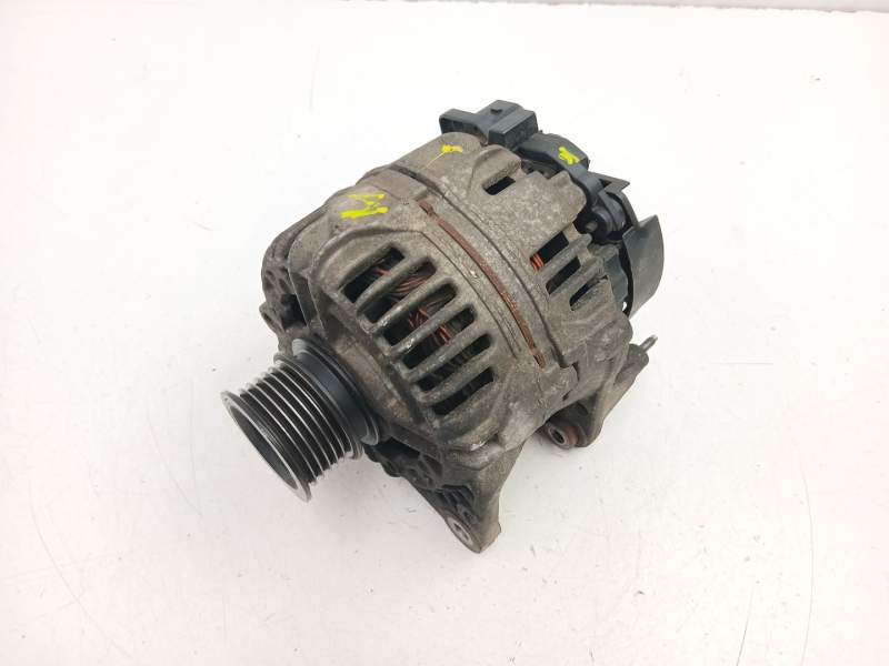 Recambio de alternador para seat ibiza ii (6k1) 1.4 i referencia OEM IAM 037903025L 0124315005 