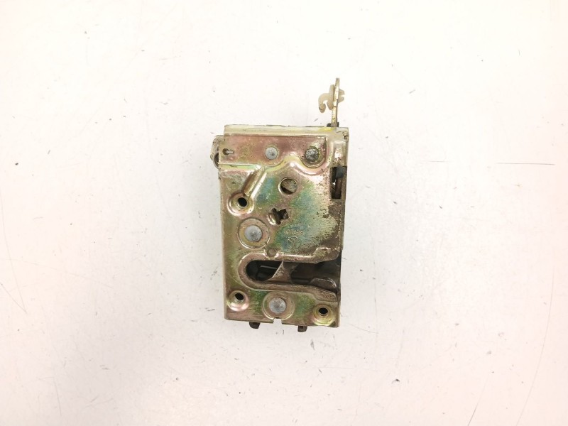 Recambio de cerradura puerta trasera izquierda para peugeot 205 plus 1.4 g referencia OEM IAM 913729  