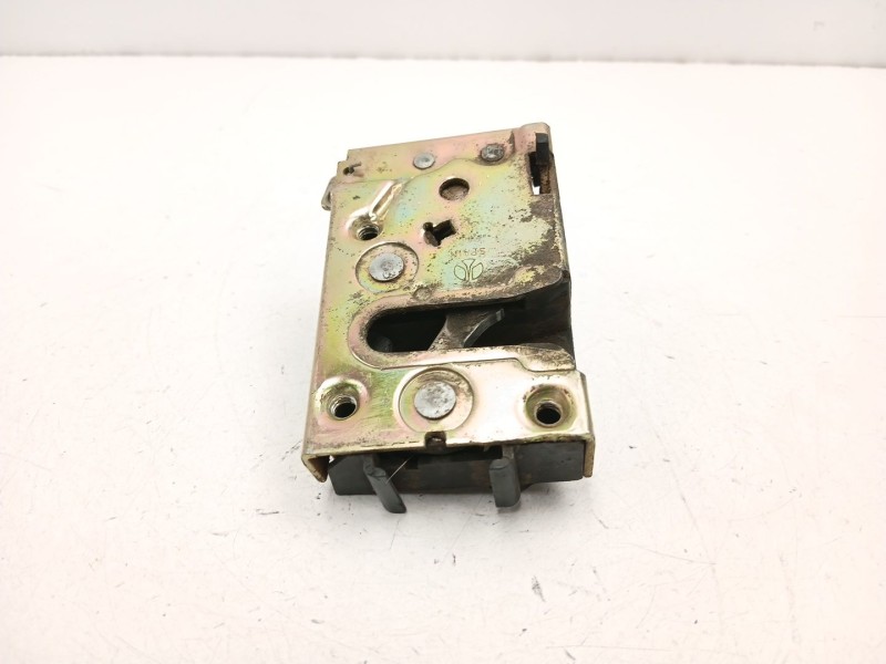 Recambio de cerradura puerta trasera izquierda para peugeot 205 plus 1.4 g referencia OEM IAM 913729  