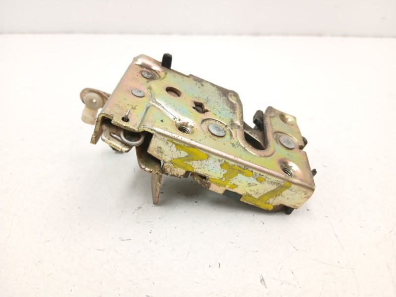 Recambio de cerradura puerta trasera izquierda para peugeot 205 plus 1.4 g referencia OEM IAM 913729  