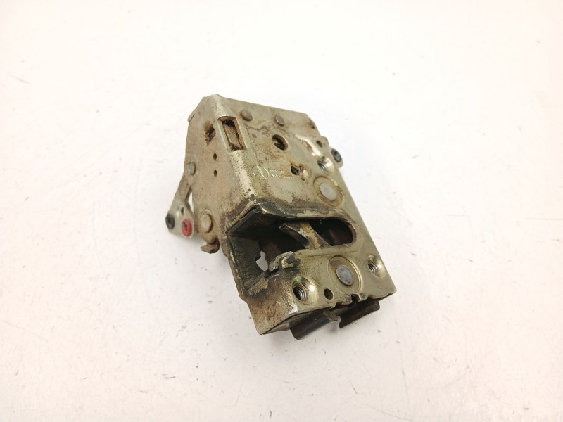 Recambio de cerradura puerta delantera derecha para peugeot 205 plus 1.4 g referencia OEM IAM 9136A1  