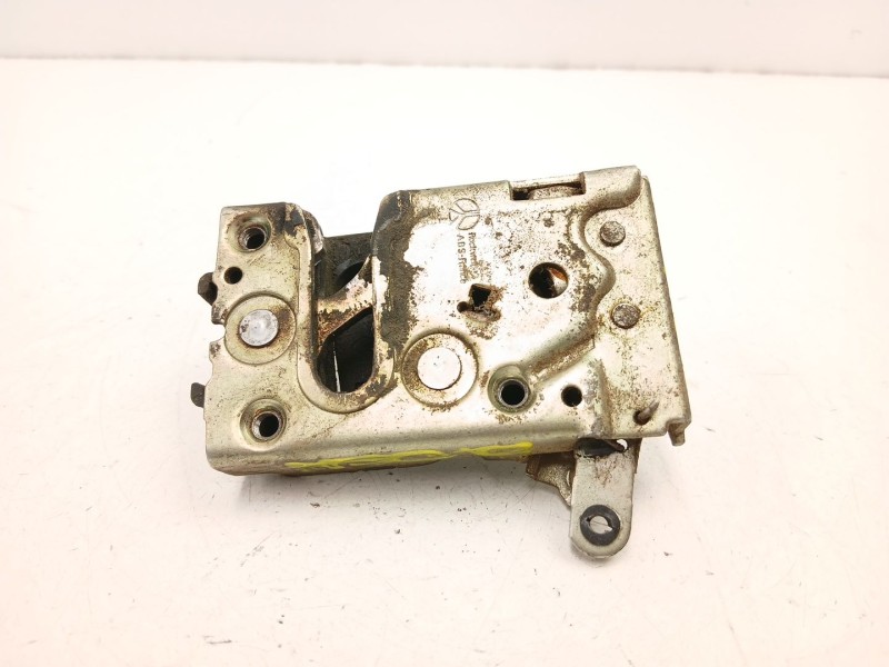 Recambio de cerradura puerta delantera derecha para peugeot 205 plus 1.4 g referencia OEM IAM 9136A1  