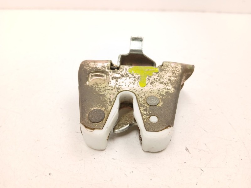 Recambio de cerradura maletero porton para peugeot 205 plus 1.4 g referencia OEM IAM 871937  