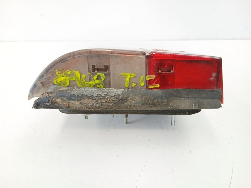 Recambio de piloto trasero izquierdo para peugeot 205 plus 1.4 g referencia OEM IAM 635041  