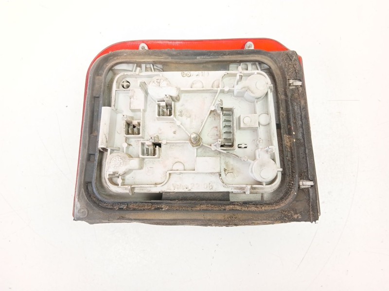 Recambio de piloto trasero izquierdo para peugeot 205 plus 1.4 g referencia OEM IAM 635041  