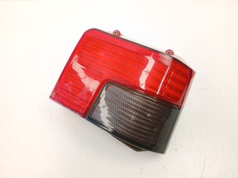 Recambio de piloto trasero derecho para peugeot 205 plus 1.4 g referencia OEM IAM 635129  