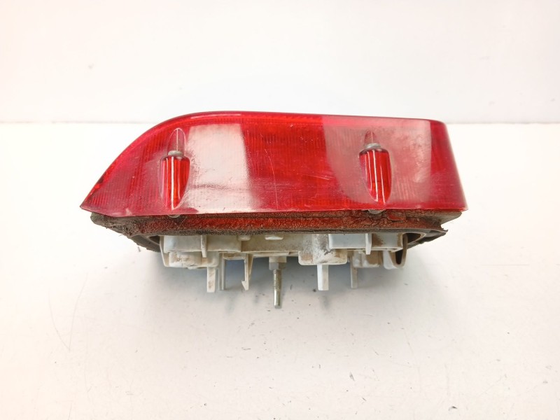 Recambio de piloto trasero derecho para peugeot 205 plus 1.4 g referencia OEM IAM 635129  