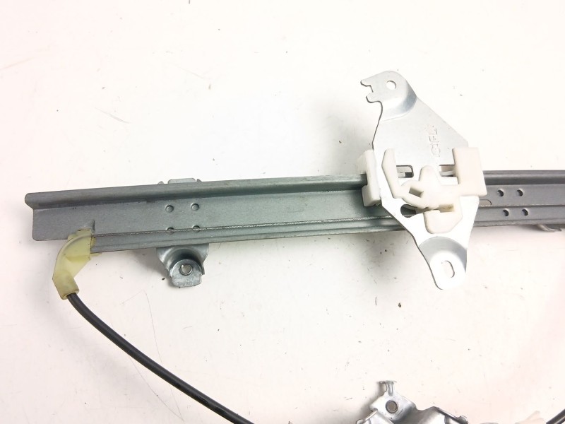 Recambio de elevalunas trasero izquierdo para nissan qashqai i (j10, nj10) 1.6 referencia OEM IAM 82701JD400  