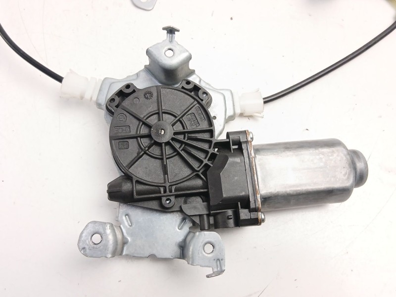 Recambio de elevalunas trasero izquierdo para nissan qashqai i (j10, nj10) 1.6 referencia OEM IAM 82701JD400  
