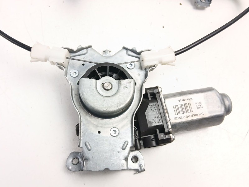 Recambio de elevalunas trasero derecho para nissan qashqai i (j10, nj10) 1.6 referencia OEM IAM 82700JD400  