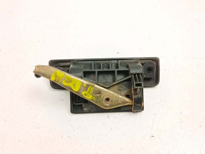 Recambio de manilla trasera derecha para peugeot 205 plus 1.4 g referencia OEM IAM 910176  