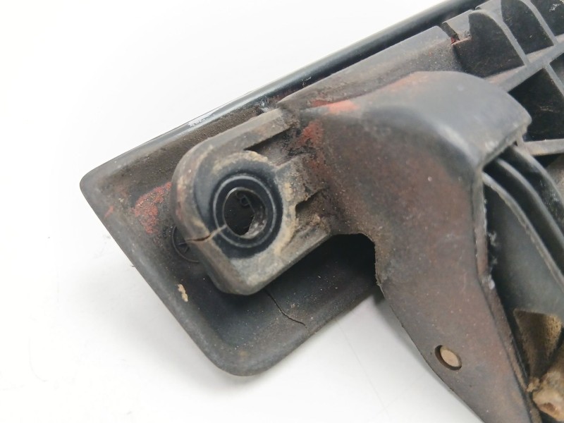 Recambio de manilla delantera izquierda para peugeot 205 plus 1.4 g referencia OEM IAM 910173  