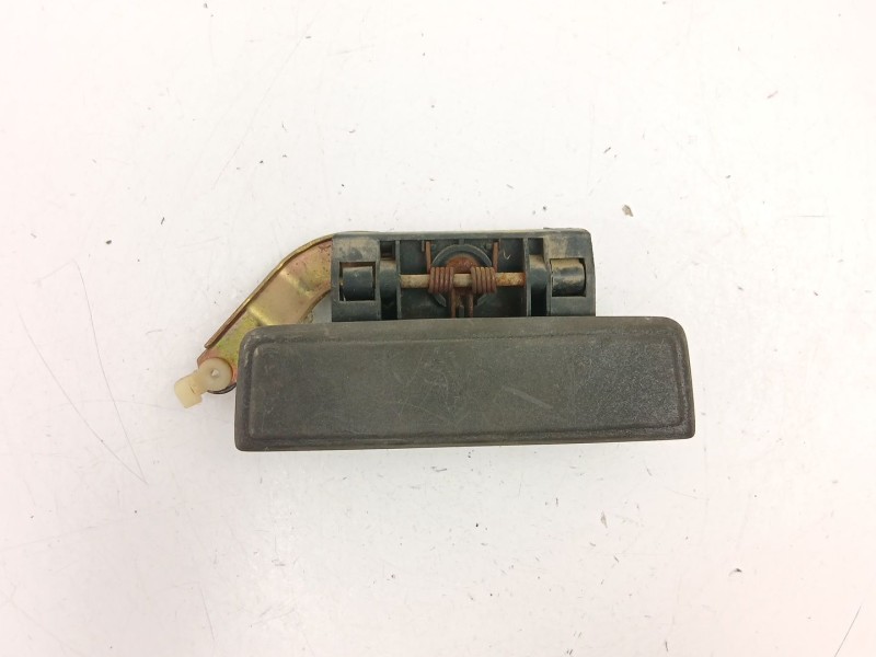 Recambio de manilla delantera derecha para peugeot 205 plus 1.4 g referencia OEM IAM 910174  