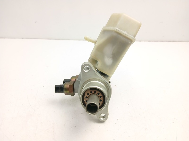 Recambio de bomba de freno para bmw 3 (e46) 320 d referencia OEM IAM 34336785666  