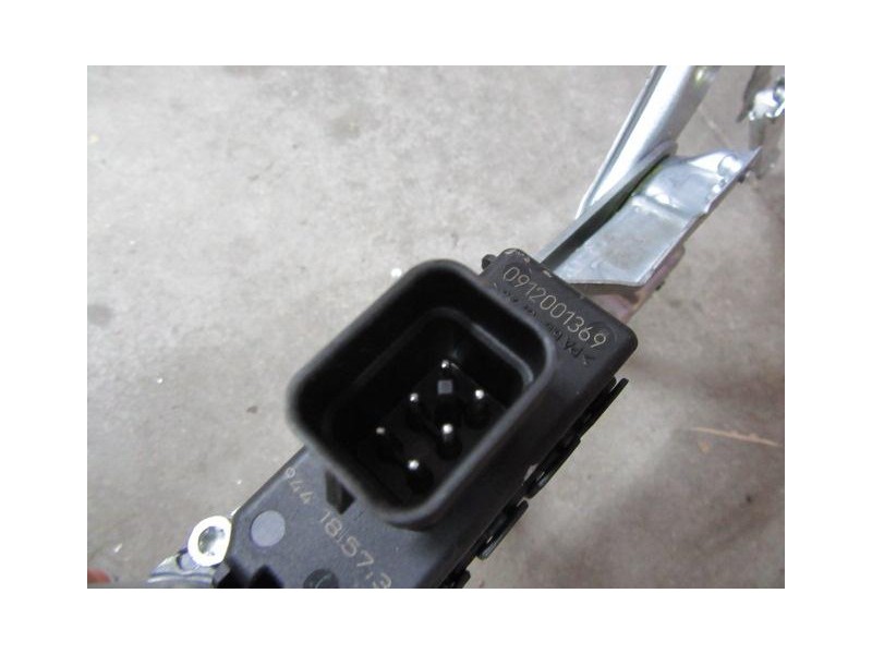 Recambio de elevalunas del-izdo : opel astra : 1.7 td (100,61cv) [2004] para opel astra 1.7 td referencia OEM IAM CONFORD  