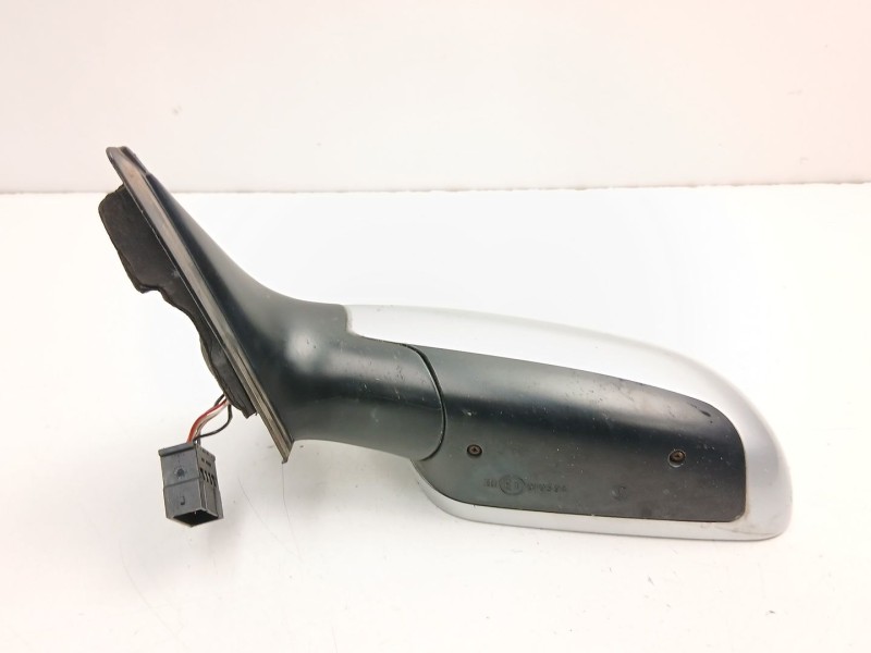 Recambio de retrovisor izquierdo para audi a4 b5 (8d2) 1.8 t referencia OEM IAM 8D1858531J  