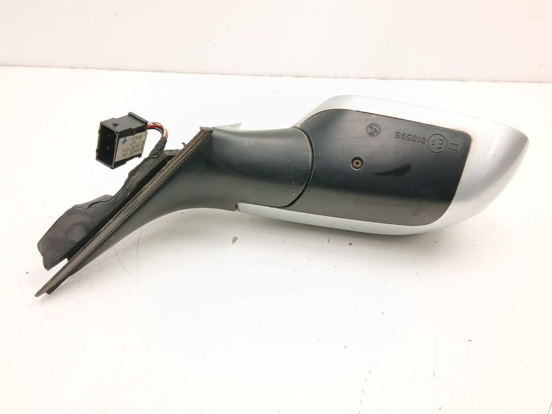 Recambio de retrovisor derecho para audi a4 b5 (8d2) 1.8 t referencia OEM IAM 8D1858532J  