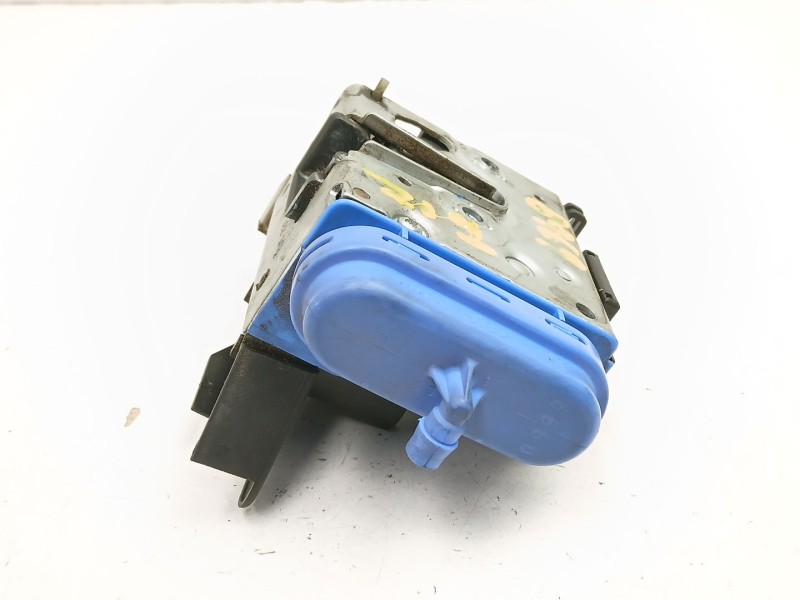 Recambio de cerradura puerta trasera izquierda para audi a4 b5 (8d2) 1.8 t referencia OEM IAM 8D0839015A  