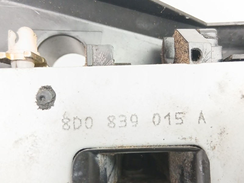 Recambio de cerradura puerta trasera izquierda para audi a4 b5 (8d2) 1.8 t referencia OEM IAM 8D0839015A  