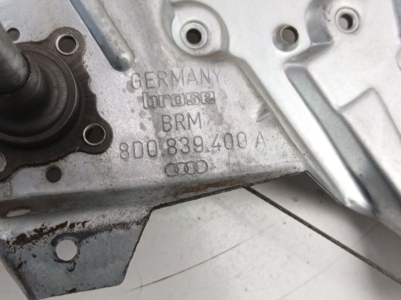 Recambio de elevalunas trasero derecho para audi a4 b5 (8d2) 1.8 t referencia OEM IAM 8D0839400A  