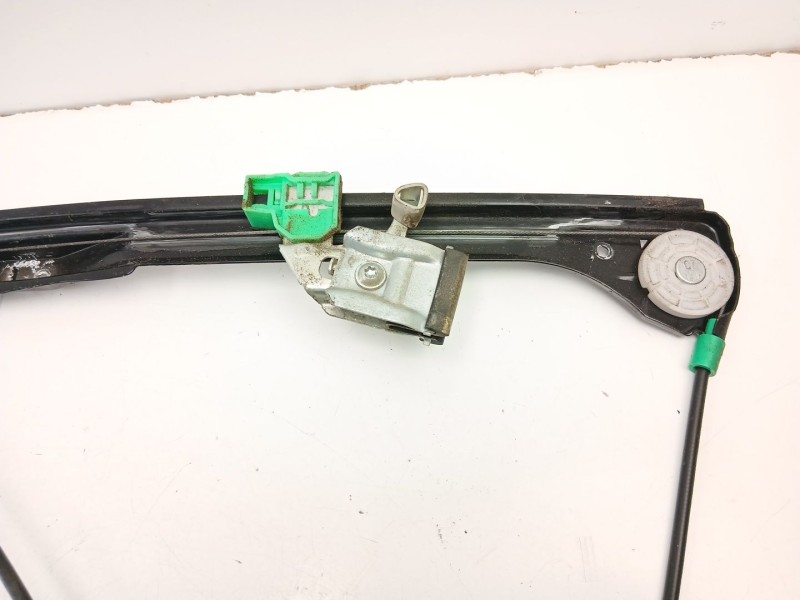 Recambio de elevalunas delantero derecho para audi a4 b5 (8d2) 1.8 t referencia OEM IAM 8D0837398C  