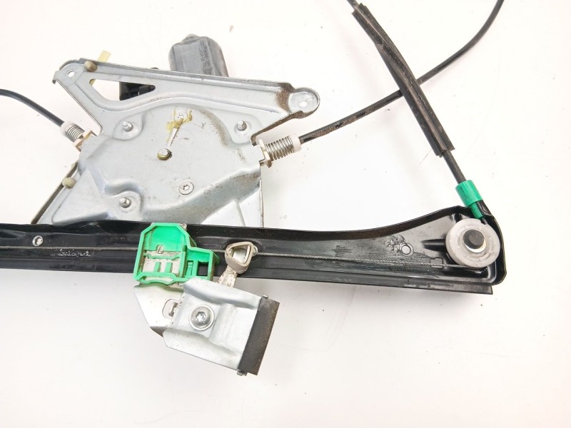 Recambio de elevalunas delantero derecho para audi a4 b5 (8d2) 1.8 t referencia OEM IAM 8D0837398C  