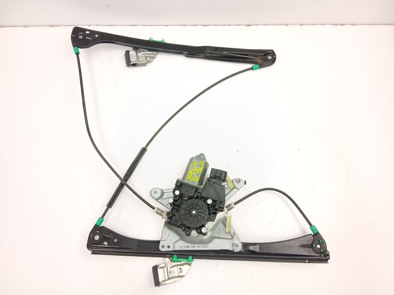 Recambio de elevalunas delantero derecho para audi a4 b5 (8d2) 1.8 t referencia OEM IAM 8D0837398C  