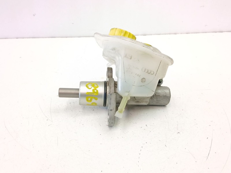 Recambio de bomba de freno para audi a4 b5 (8d2) 1.8 t referencia OEM IAM 4D0611021A  