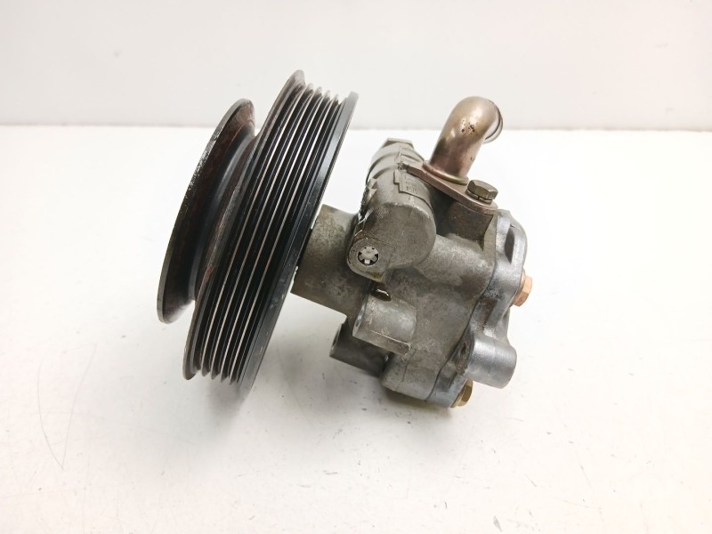 Recambio de bomba direccion para audi a4 b5 (8d2) 1.8 t referencia OEM IAM 8D0145156L  