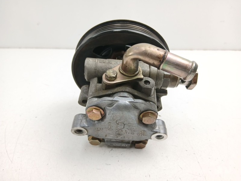 Recambio de bomba direccion para audi a4 b5 (8d2) 1.8 t referencia OEM IAM 8D0145156L  