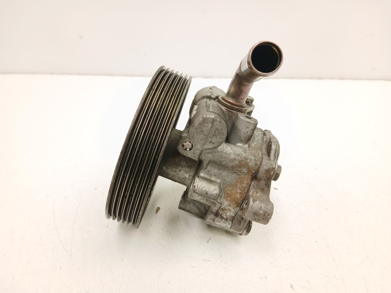 Recambio de bomba direccion para ford fiesta v (jh_, jd_) 1.4 tdci referencia OEM IAM 2S6C3A696DD  