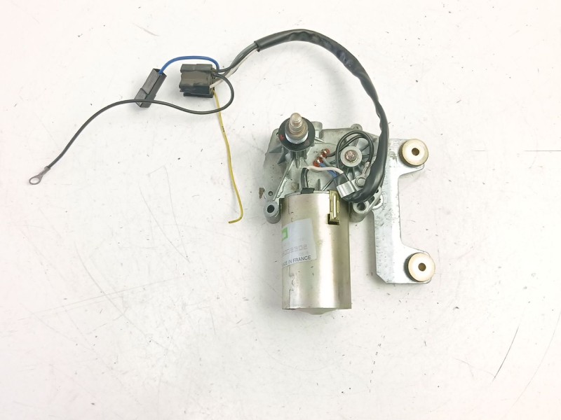 Recambio de motor limpia trasero para peugeot 205 plus 1.4 g referencia OEM IAM 640572  