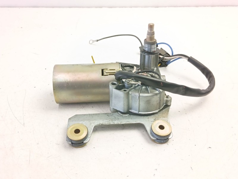 Recambio de motor limpia trasero para peugeot 205 plus 1.4 g referencia OEM IAM 640572  