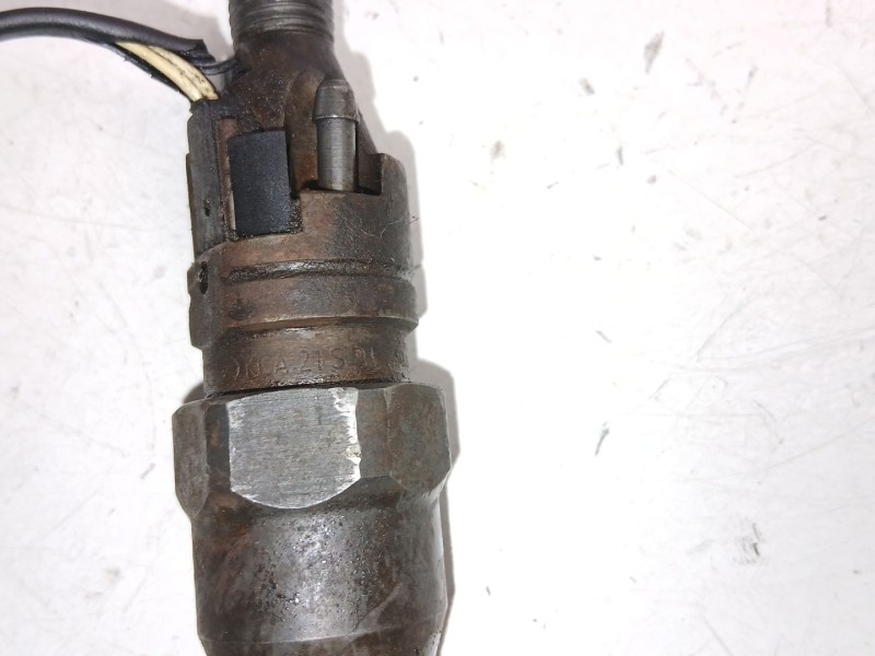 Recambio de inyectores juego para bmw 3 compact (e36) 318 tds referencia OEM IAM 13532244401 KCA21S71 13532245811