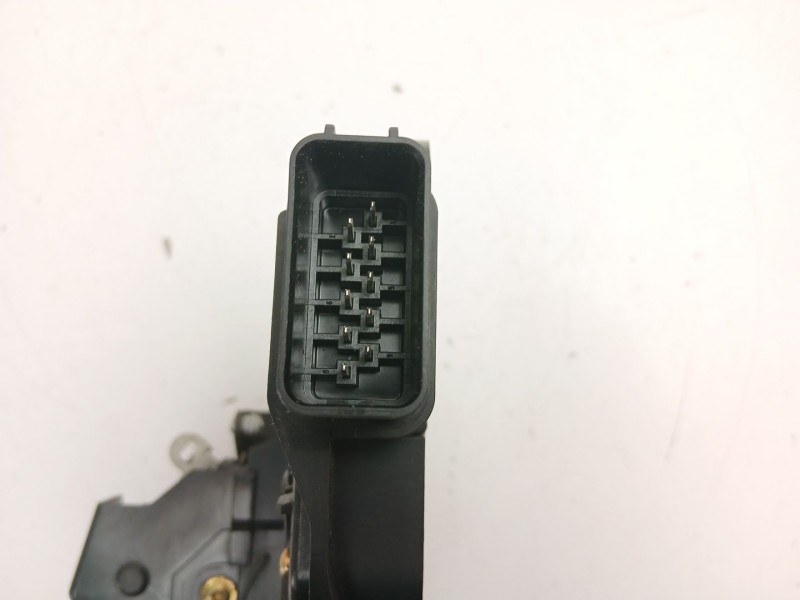 Recambio de cerradura puerta trasera izquierda para volvo s40 ii (544) 2.0 d referencia OEM IAM 30699797  