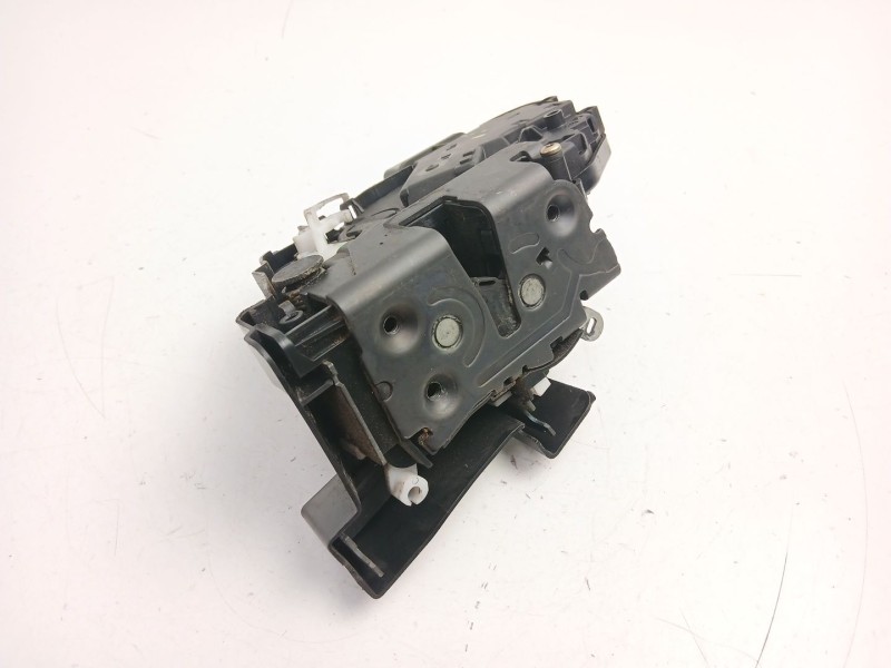 Recambio de cerradura puerta delantera izquierda para volvo s40 ii (544) 2.0 d referencia OEM IAM 30699787  