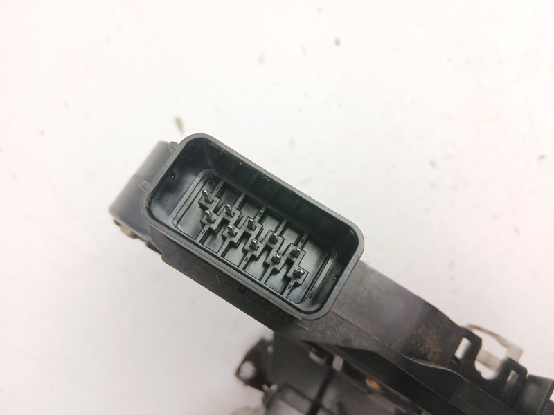 Recambio de cerradura puerta delantera izquierda para volvo s40 ii (544) 2.0 d referencia OEM IAM 30699787  