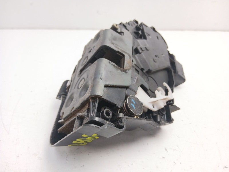 Recambio de cerradura puerta delantera derecha para volvo s40 ii (544) 2.0 d referencia OEM IAM 30699793  