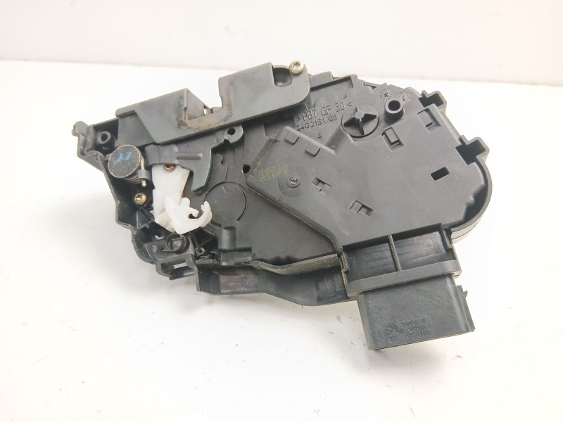 Recambio de cerradura puerta delantera derecha para volvo s40 ii (544) 2.0 d referencia OEM IAM 30699793  