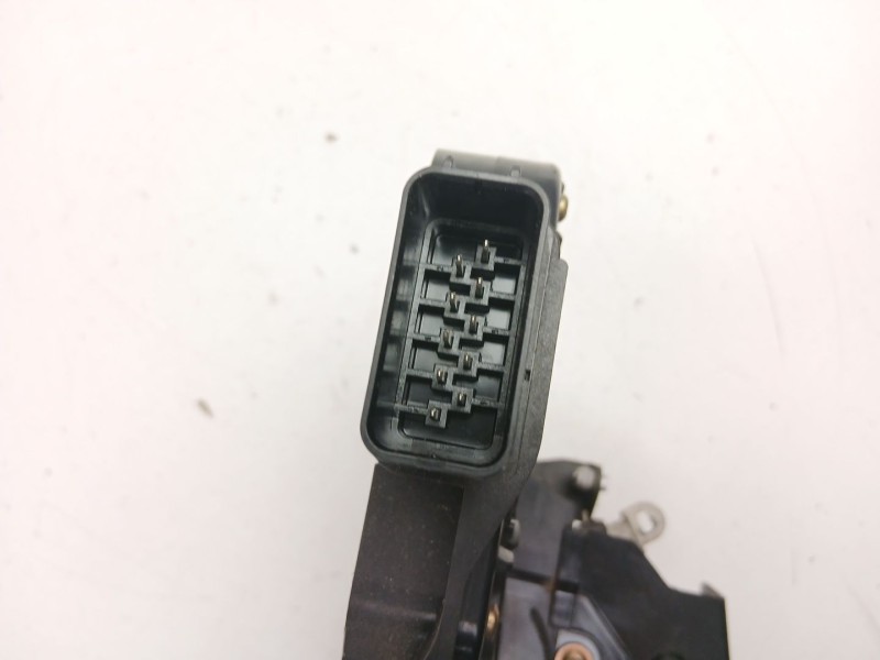 Recambio de cerradura puerta delantera derecha para volvo s40 ii (544) 2.0 d referencia OEM IAM 30699793  