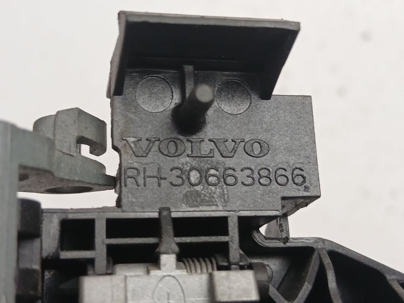 Recambio de manilla delantera derecha para volvo s40 ii (544) 2.0 d referencia OEM IAM 30663866  