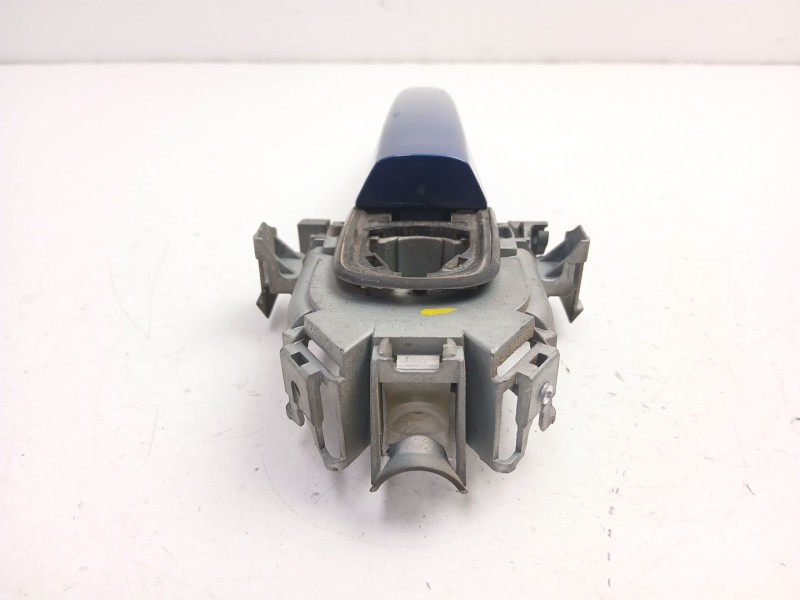 Recambio de manilla delantera izquierda para volvo s40 ii (544) 2.0 d referencia OEM IAM 30699377  